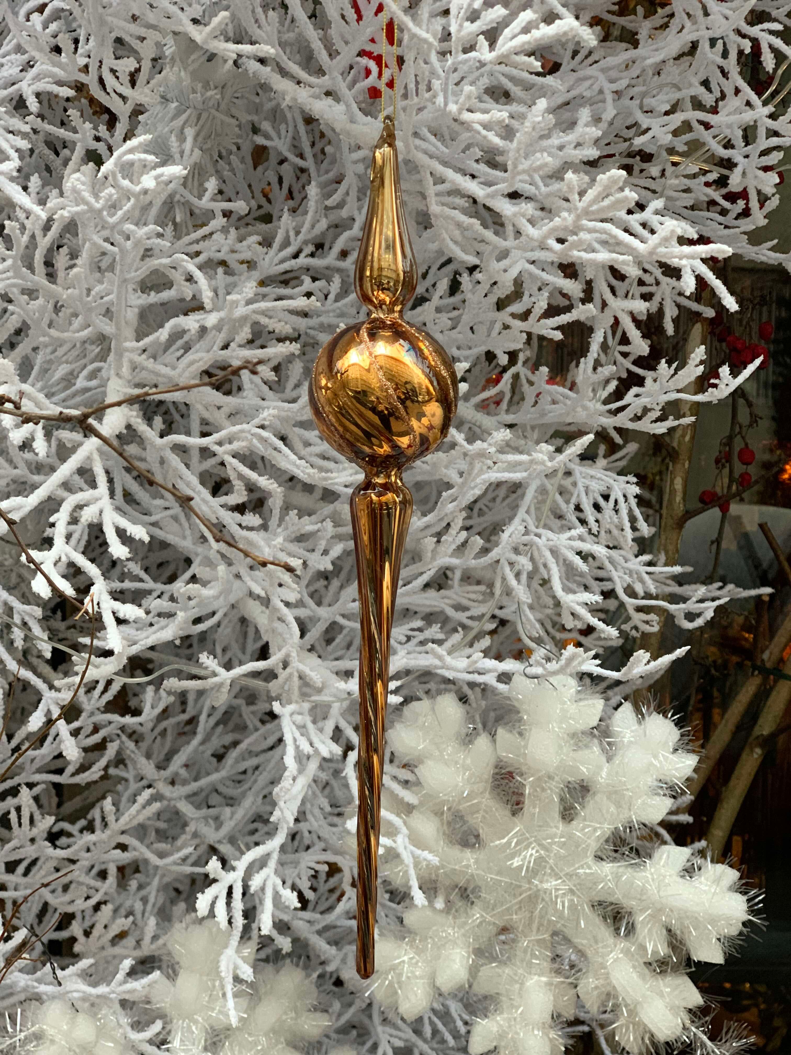 Csillogó arany üvegdísz